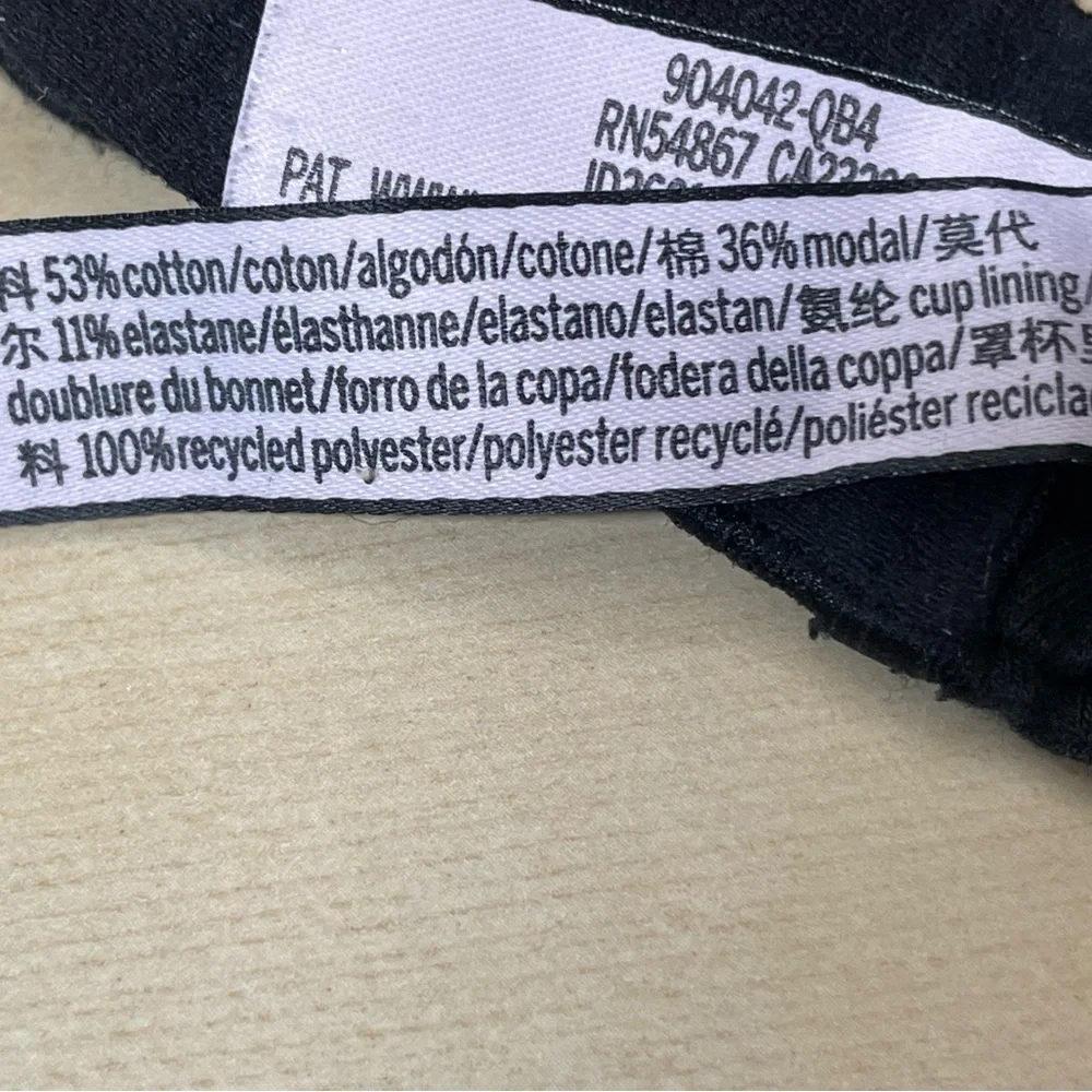 Victoria's Secret Black Smooth Padded Bra with Adjustable Straps - Picture 8 of 11